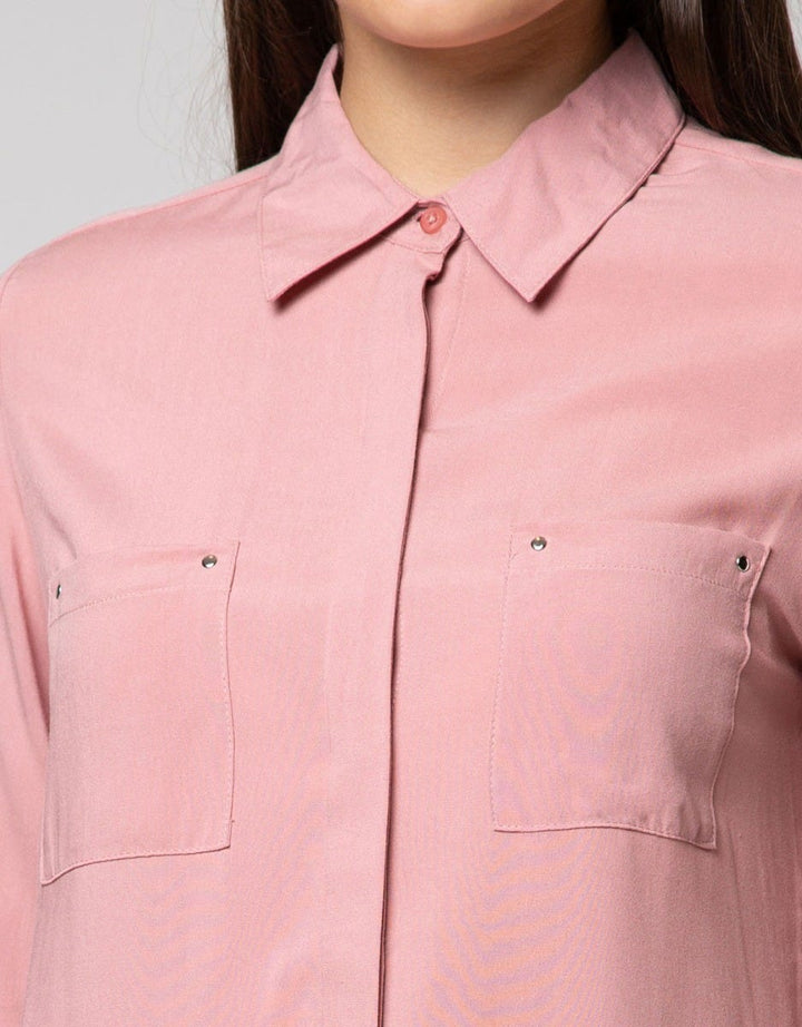 Details Long Sleeve Kemeja Rivet