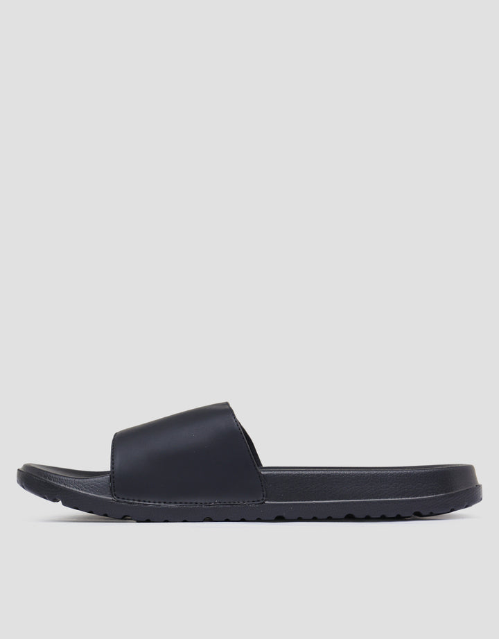 Nevada MCX Sandal Slipper Pria
