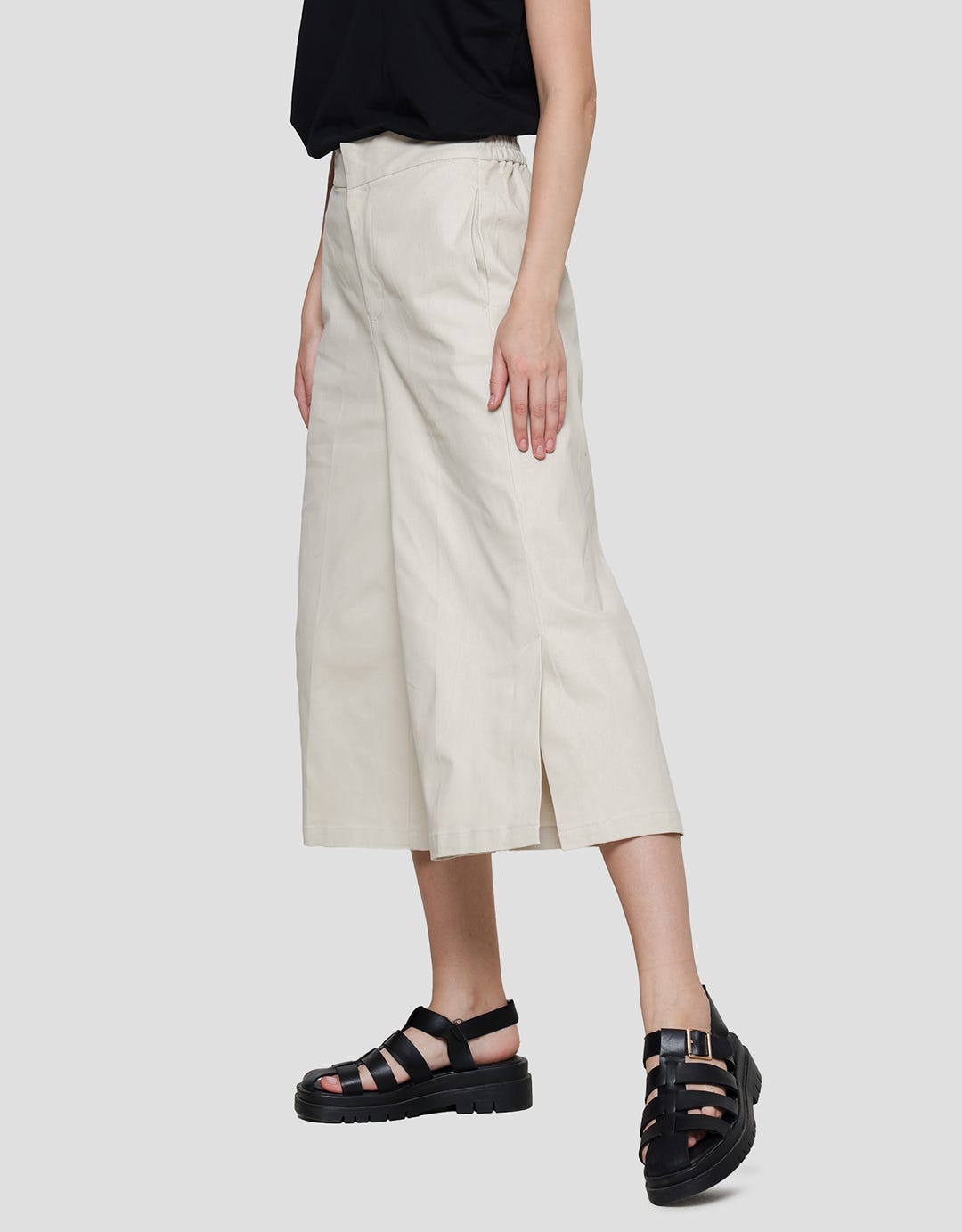 Connexion Celana Coulotte Slit Wanita