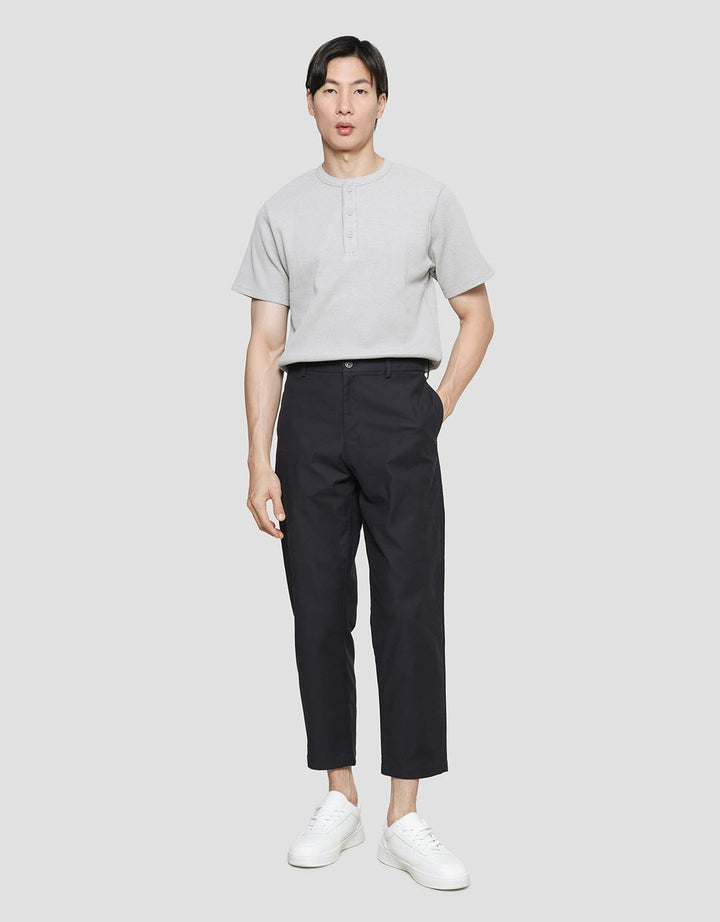 Suko Celana Chinos Basic Panjang Pria