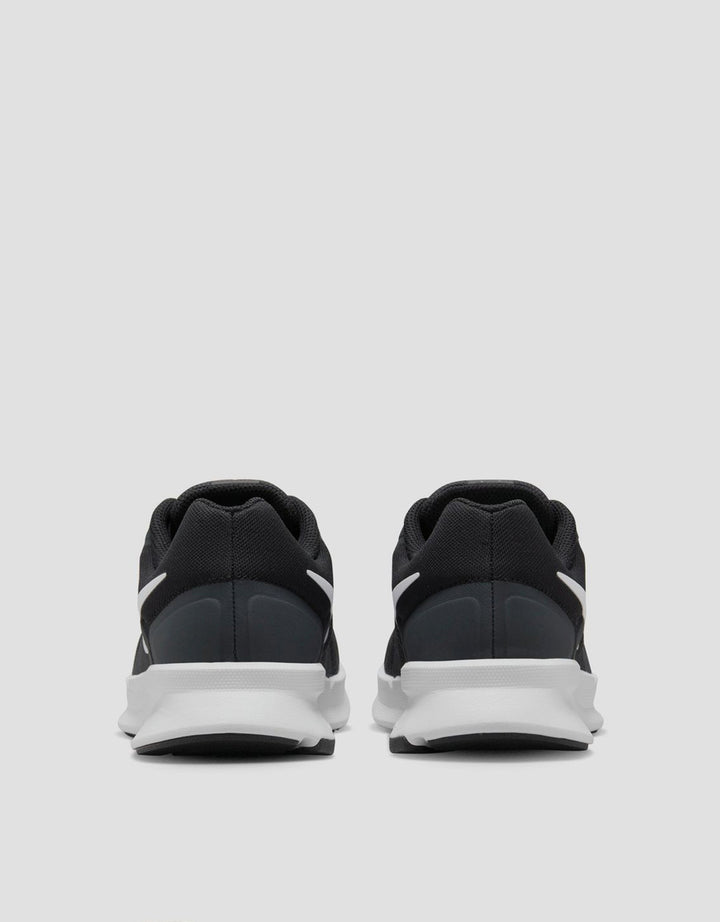 Nike Run Swift 3 Sepatu Wanita