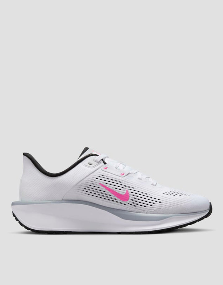 Nike Quest 6 Sepatu Sneakers Wanita