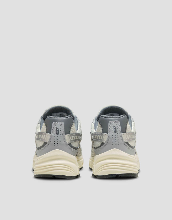 Nike Initiator HQ1179-001 Sepatu Running Pria
