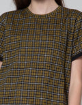 Connexion Box Plaid Kaos Wanita