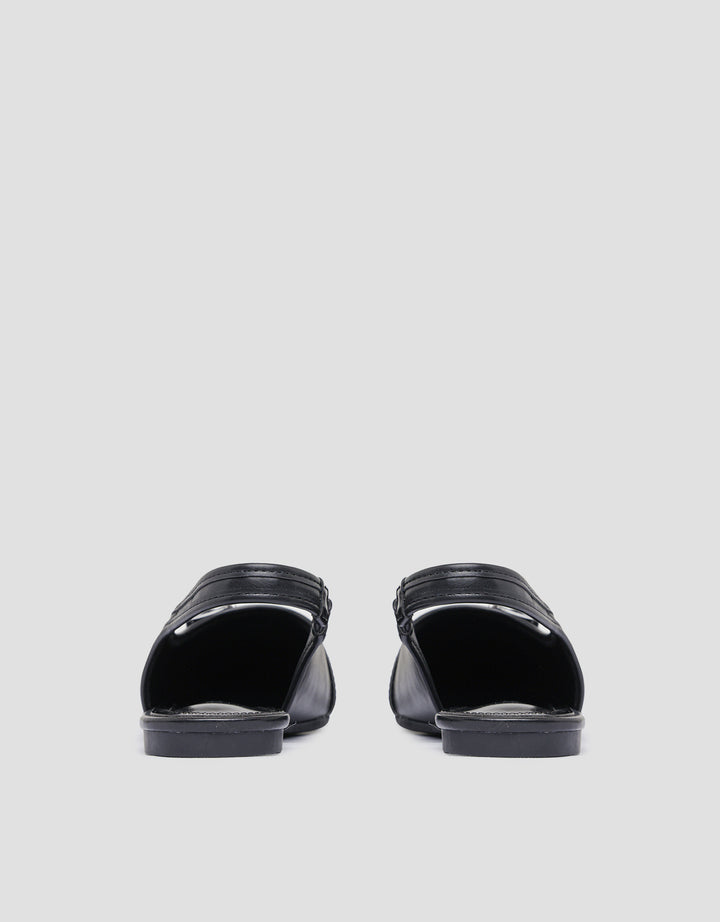 St. Yves Buckle Accessories Sepatu Wanita