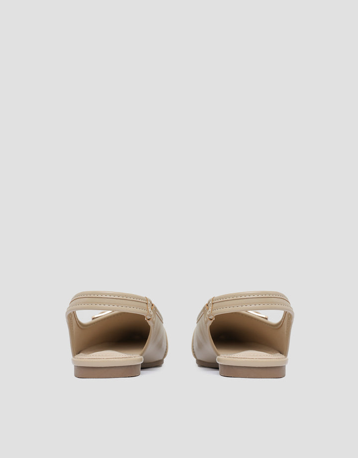 St. Yves Buckle Accessories Sepatu Wanita