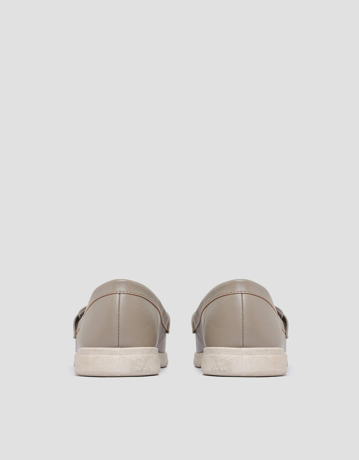 St. Yves Moccasin Flat Sepatu Wanita