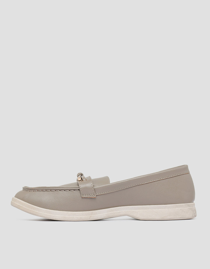 St. Yves Moccasin Flat Sepatu Wanita