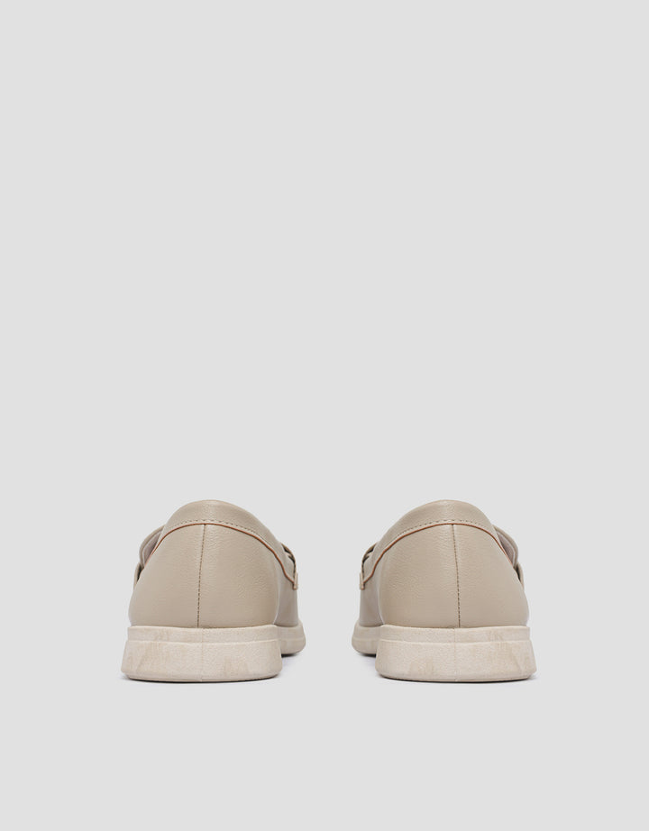 St. Yves Chain Accessories Moccasin Sepatu Wanita