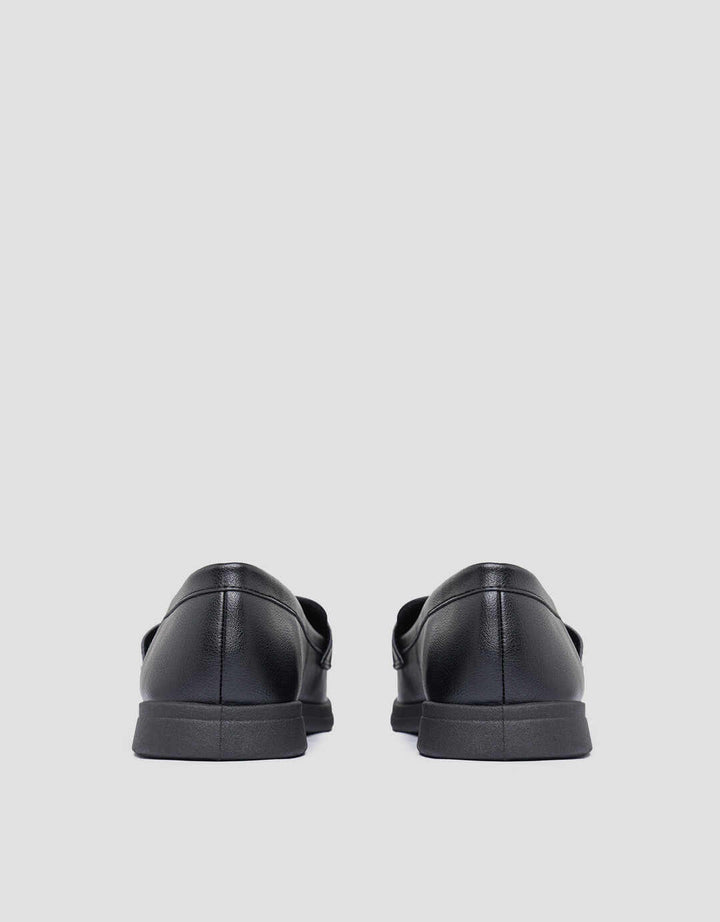 St. Yves Chain Accessories Moccasin Sepatu Wanita