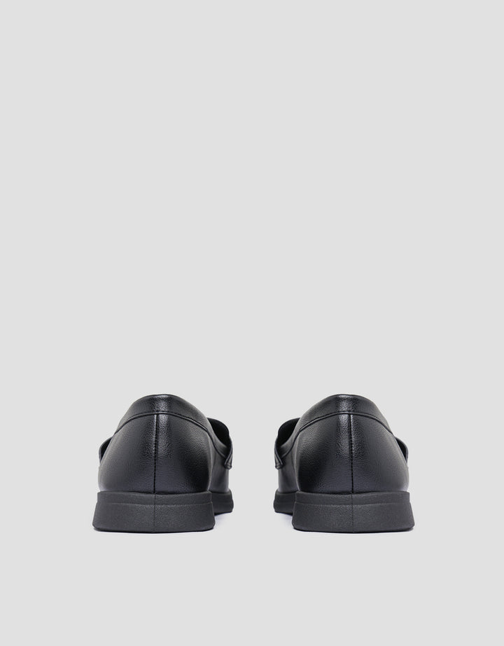 St. Yves Chain Accessories Moccasin Sepatu Wanita