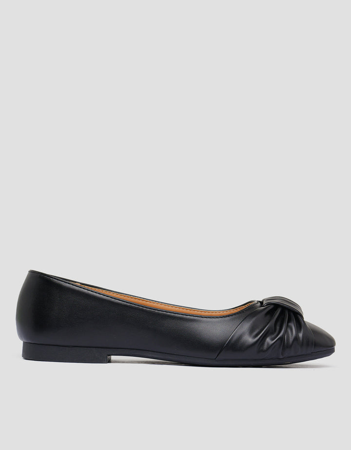 St. Yves Elegan Sepatu Flat Wanita