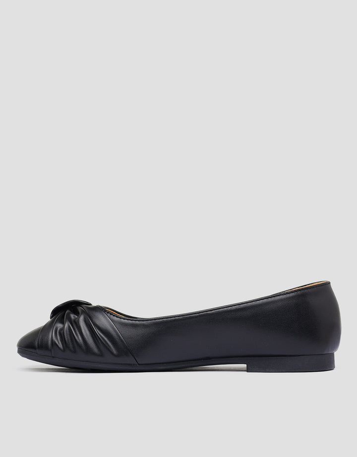 St. Yves Elegan Sepatu Flat Wanita