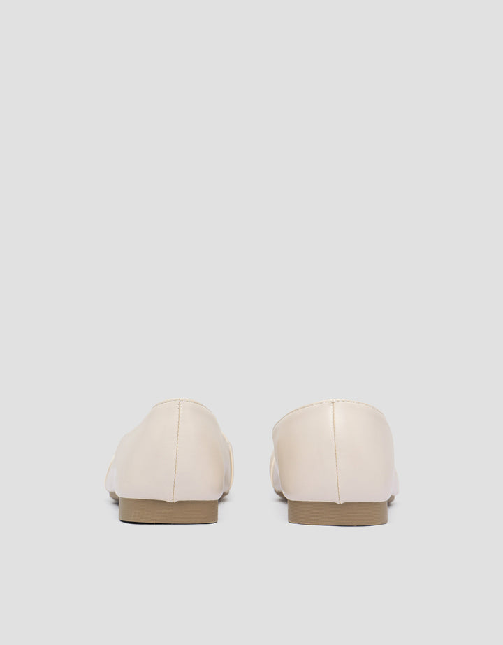 St. Yves Elegan Sepatu Flat Wanita