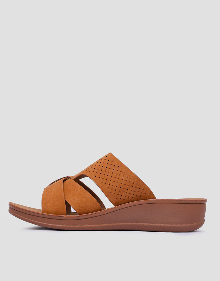 St. Yves Laser Cut Slipper Sandal Wanita
