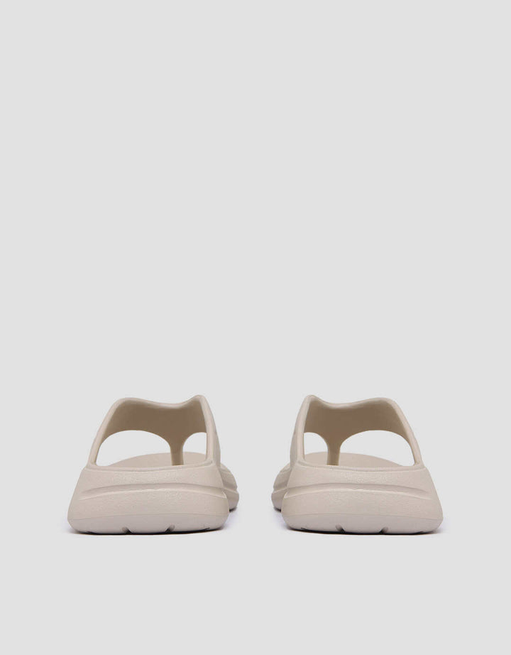Nevada Y-Strap Sandal Flip Flops Pria