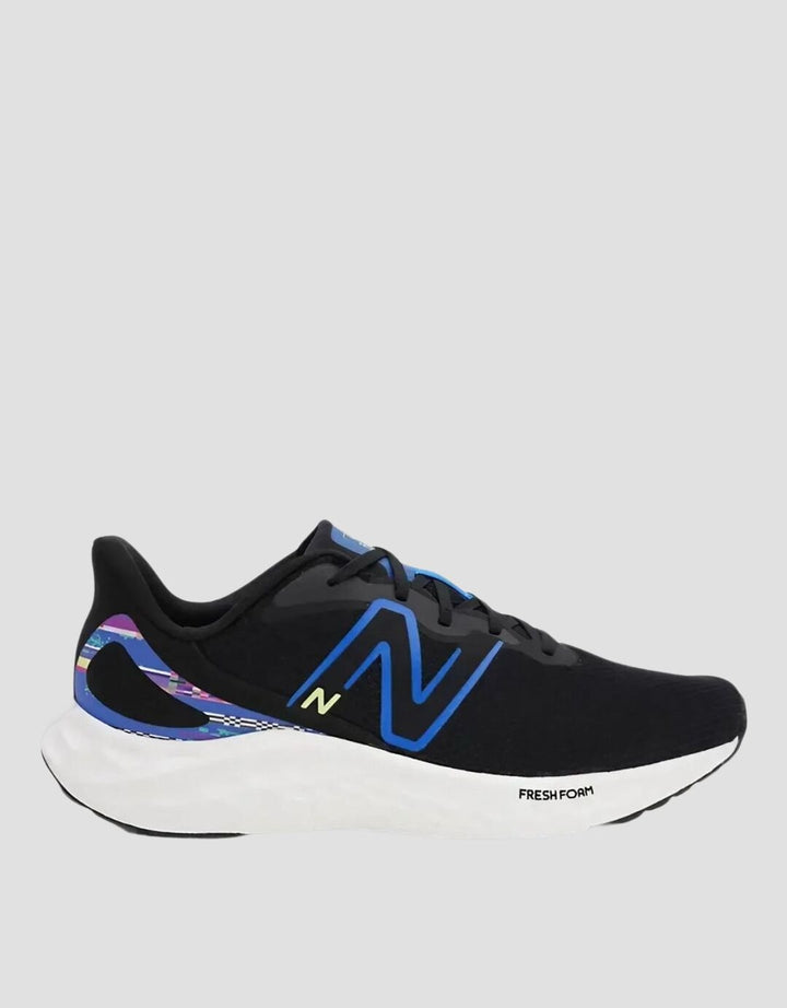 New Balance Fresh Foam Sepatu Lari Pria