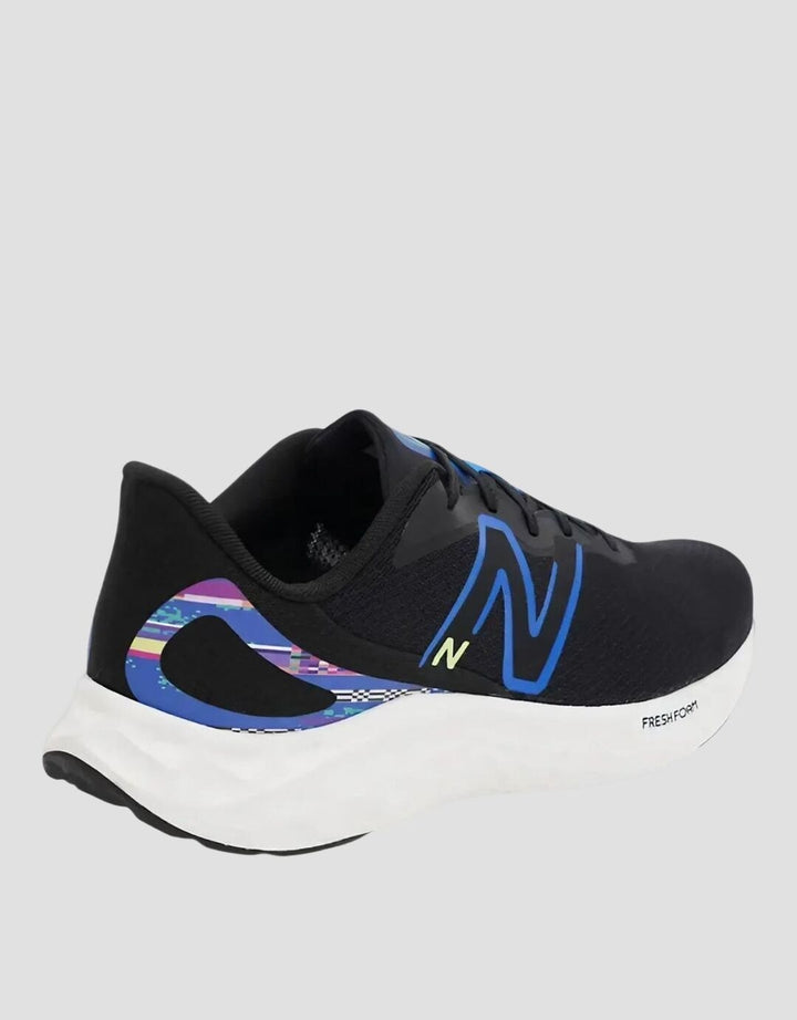 New Balance Fresh Foam Sepatu Lari Pria