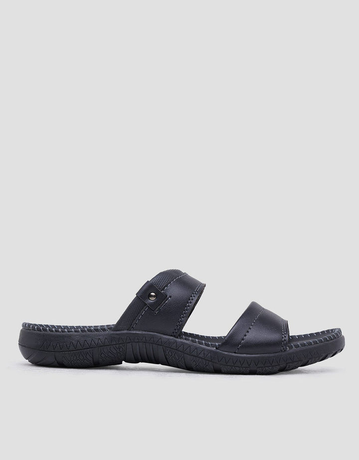 Cole Sandal Slip On Pria
