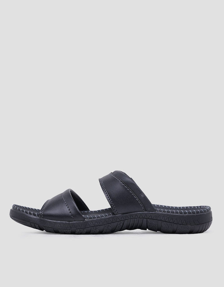 Cole Sandal Slip On Pria