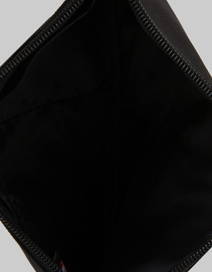 MAN POUCH MARVEL CLA