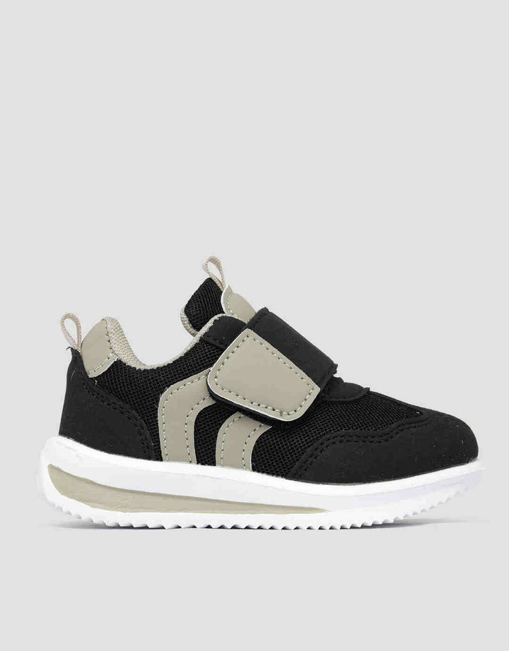 Little M Big Strap Adhesive Sneakers Shoes Boys