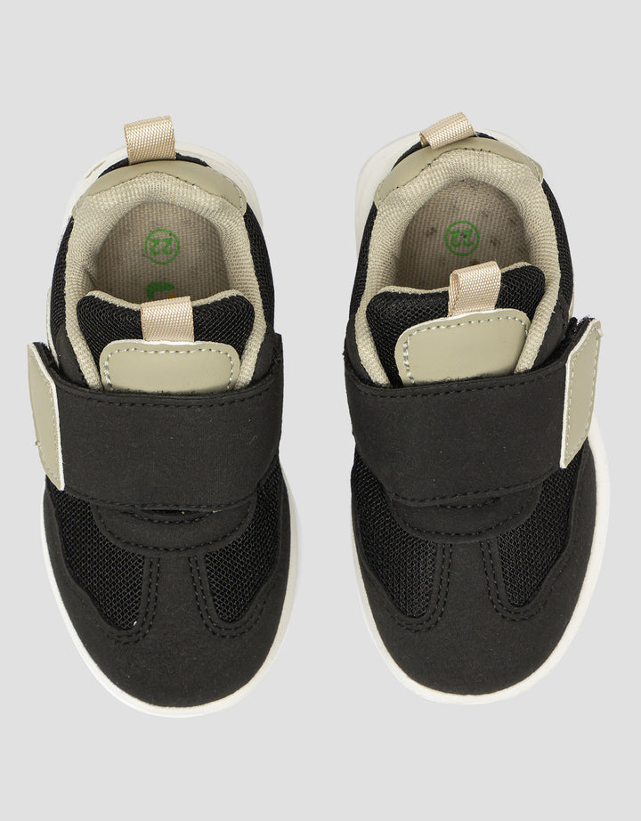 Little M Big Strap Adhesive Sneakers Shoes Boys