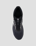 New Balance Sepatu Lari Pria