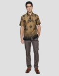 Arjuna Weda Hem Body Fit Batik Modern 3 Pria