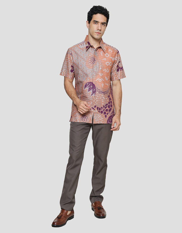 Arjuna Weda Hem Body Fit Batik Aksara Lontara Pria