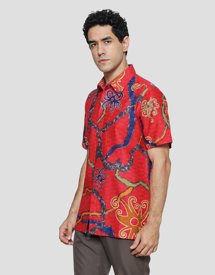 Arjuna Weda Hem Body Fit Batik Cumik Pria