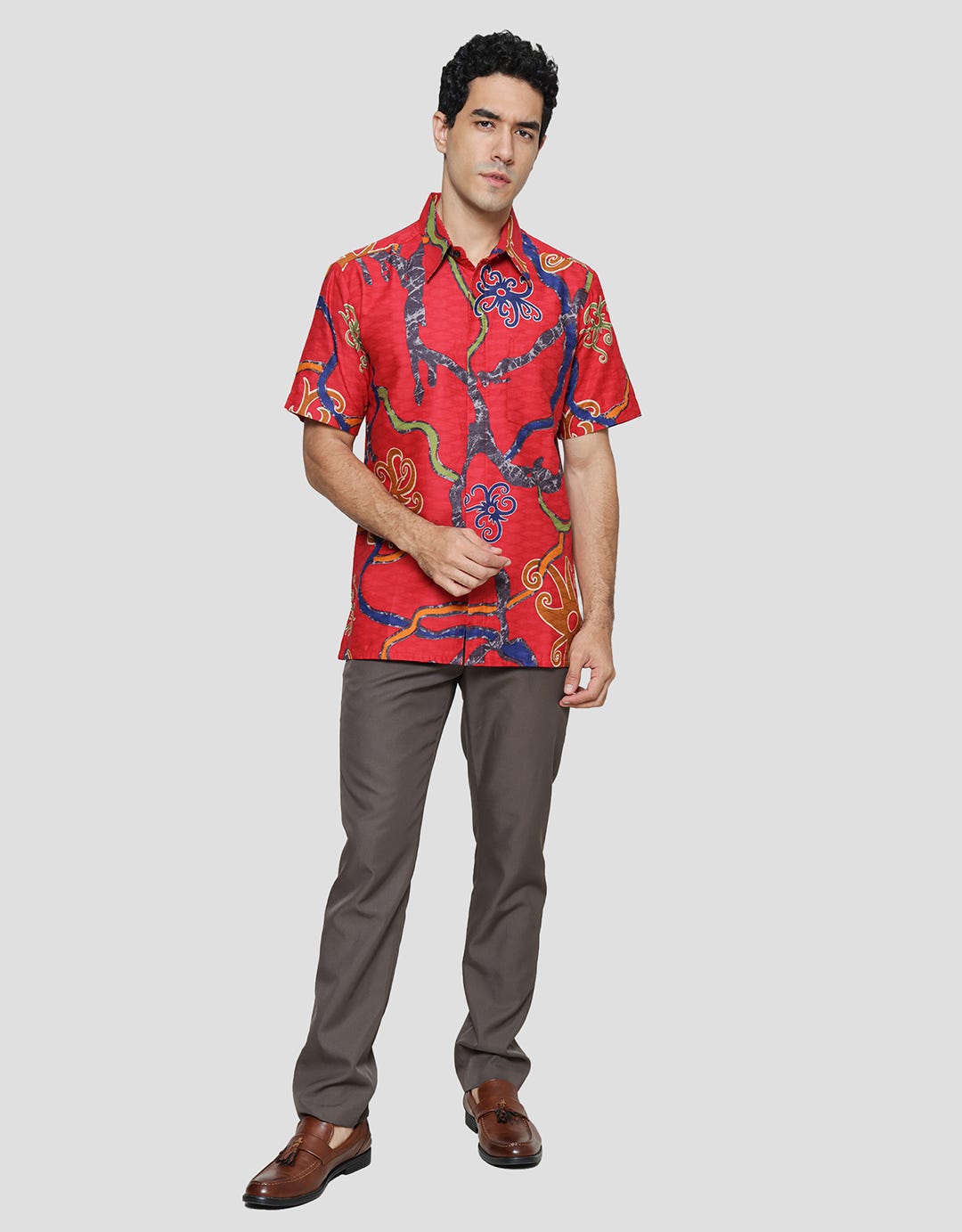 Arjuna Weda Hem Body Fit Batik Cumik Pria