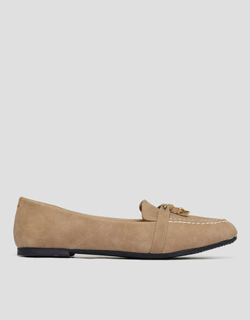 CONNEXION SEPATU FLAT WANITA