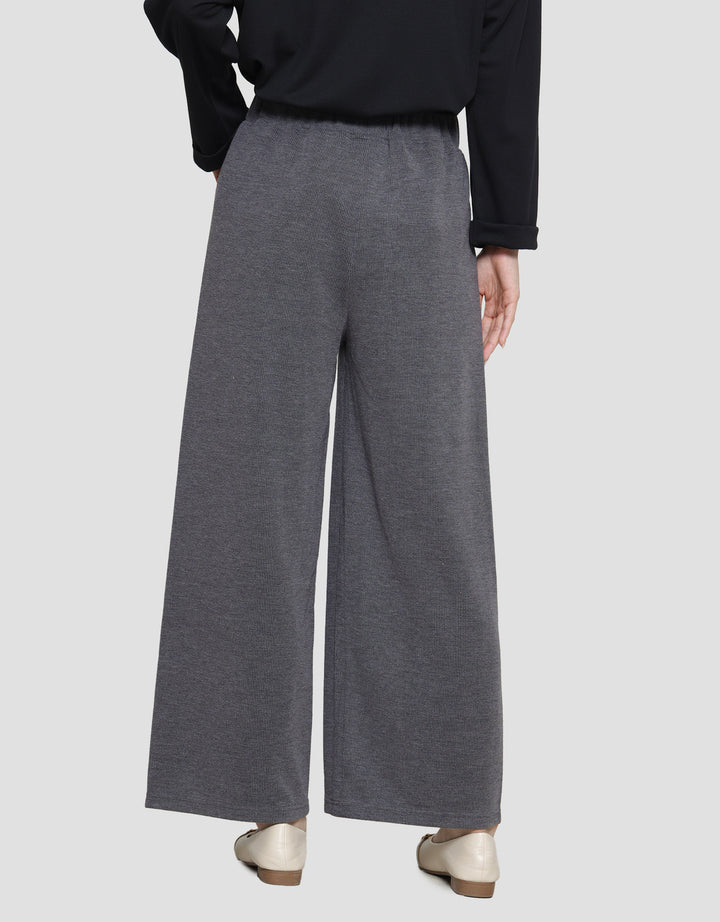 Annisa Cullote Basic Celana Panjang Wanita