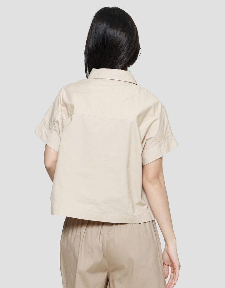 Nevada Boxy TWT Kemeja Wanita