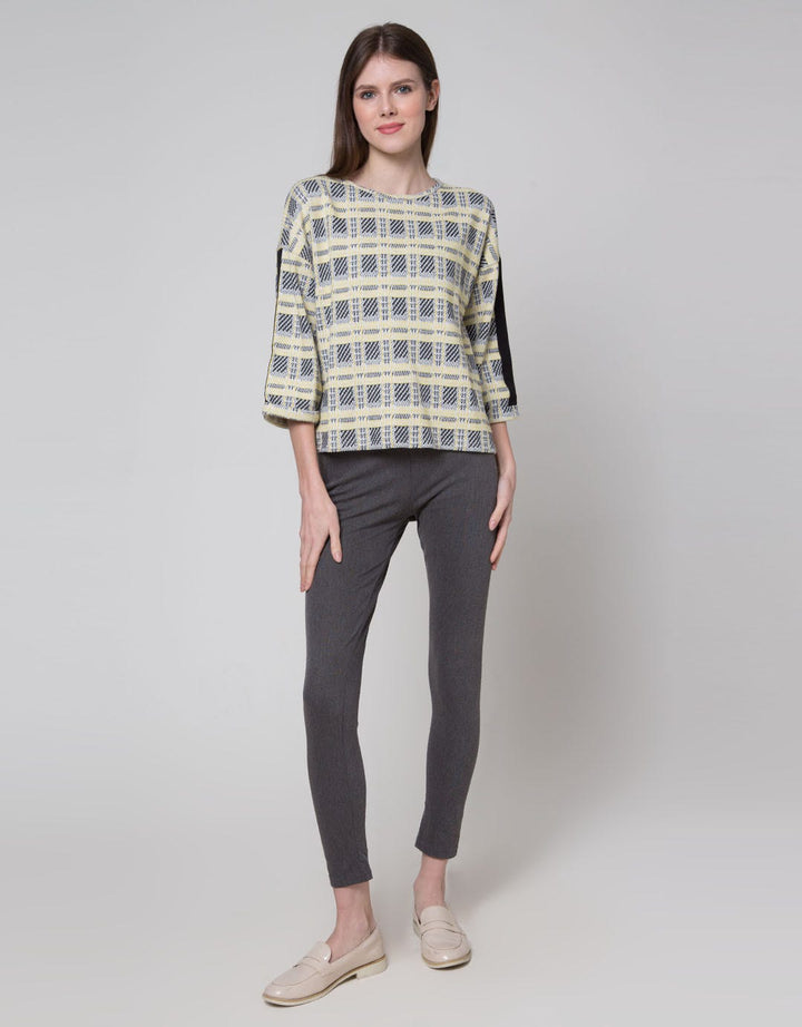 Details Hounds Knit Blouse Wanita