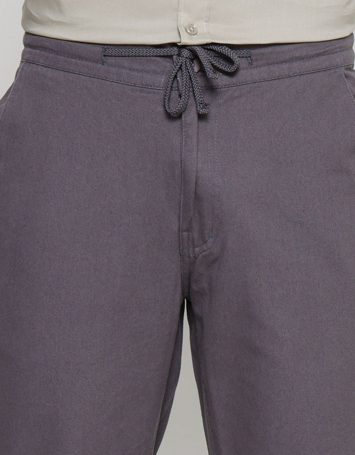 Details Relax Zipper Celana Chino Pria