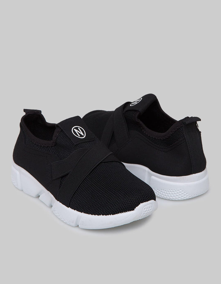 SLIP ON LOGO