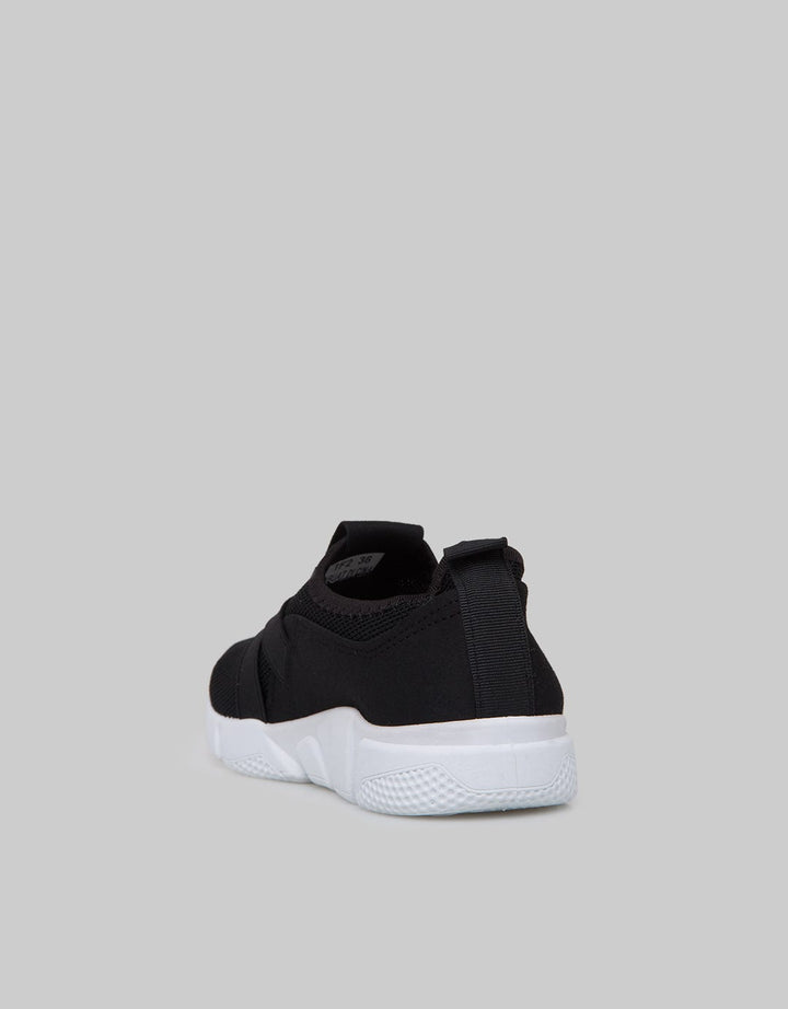 SLIP ON LOGO