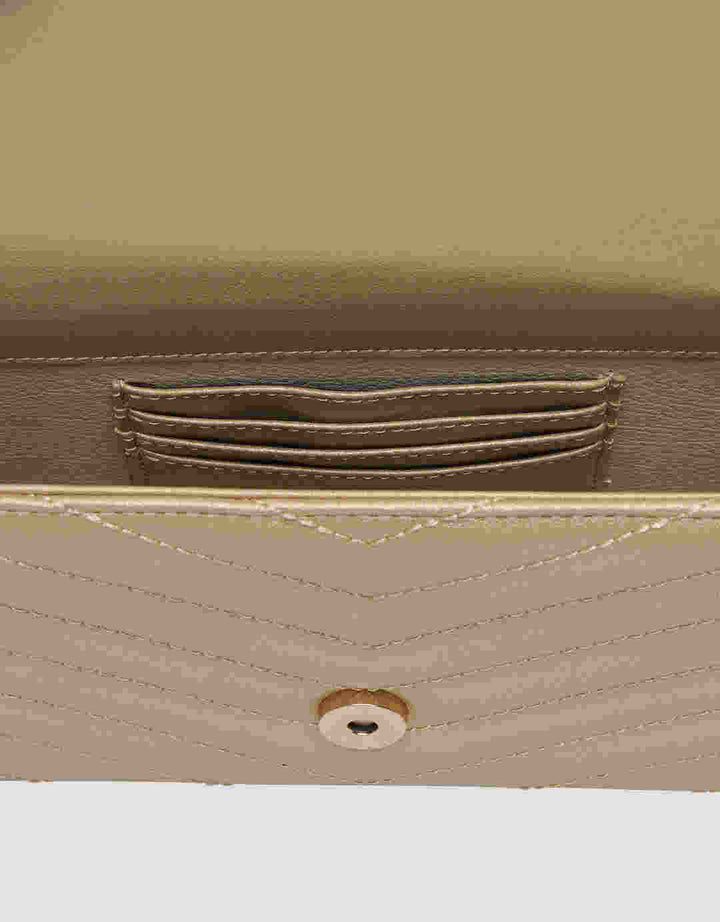 Connexion Petunia2 Chain Quilted Clutch for Women