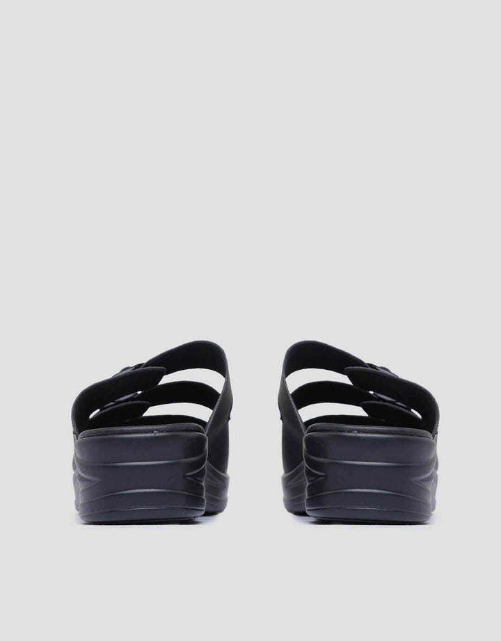 Yongki Komaladi Sandal Wedges Multi Strap Wanita