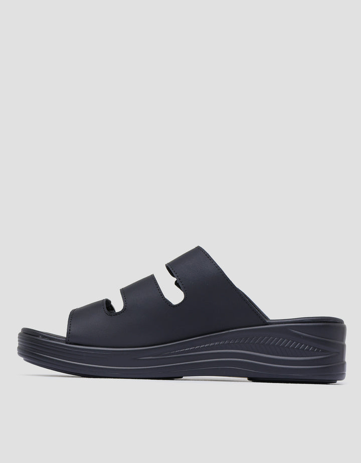 Yongki Komaladi Sandal Wedges Multi Strap Wanita