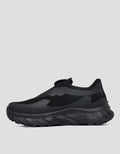 Yongki Komaladi Slip On Sneakers Pria