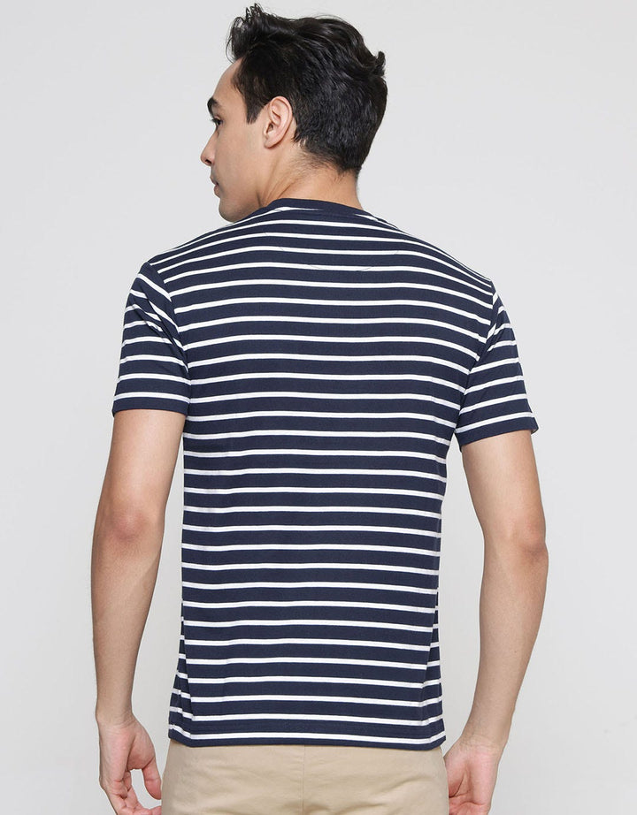 Cole Stripe Print Kaos Casual Pria