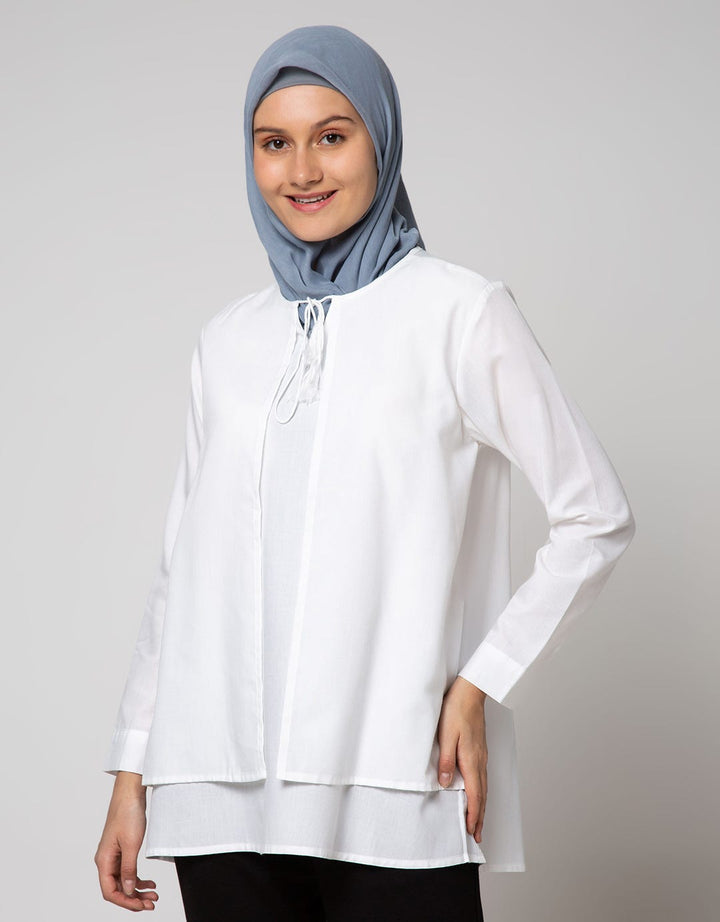 S LS TASSEL NECK TOP