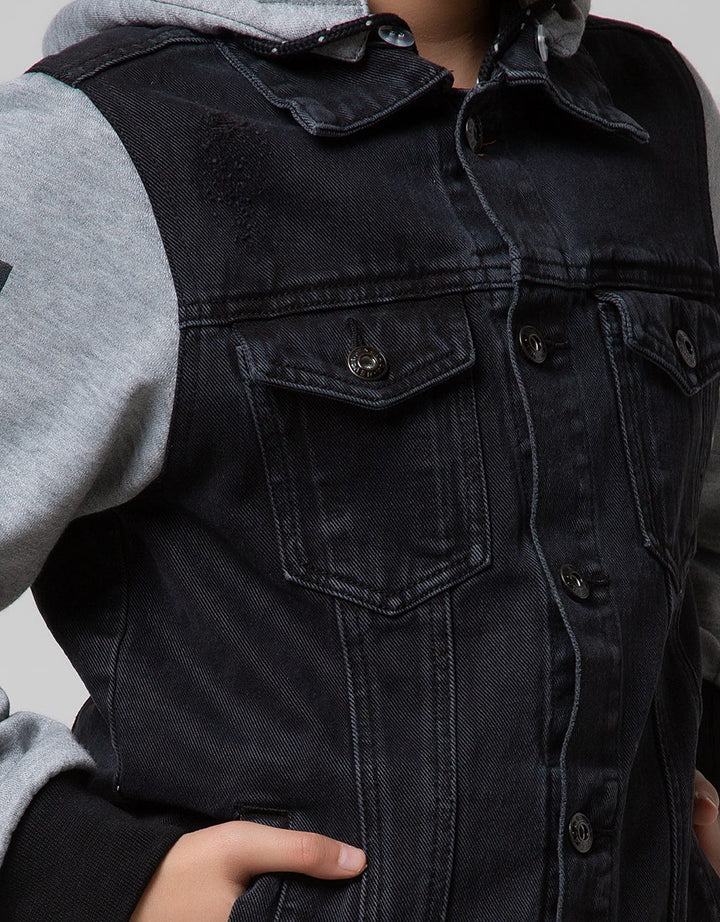 DESTROYED DENIM JACKET