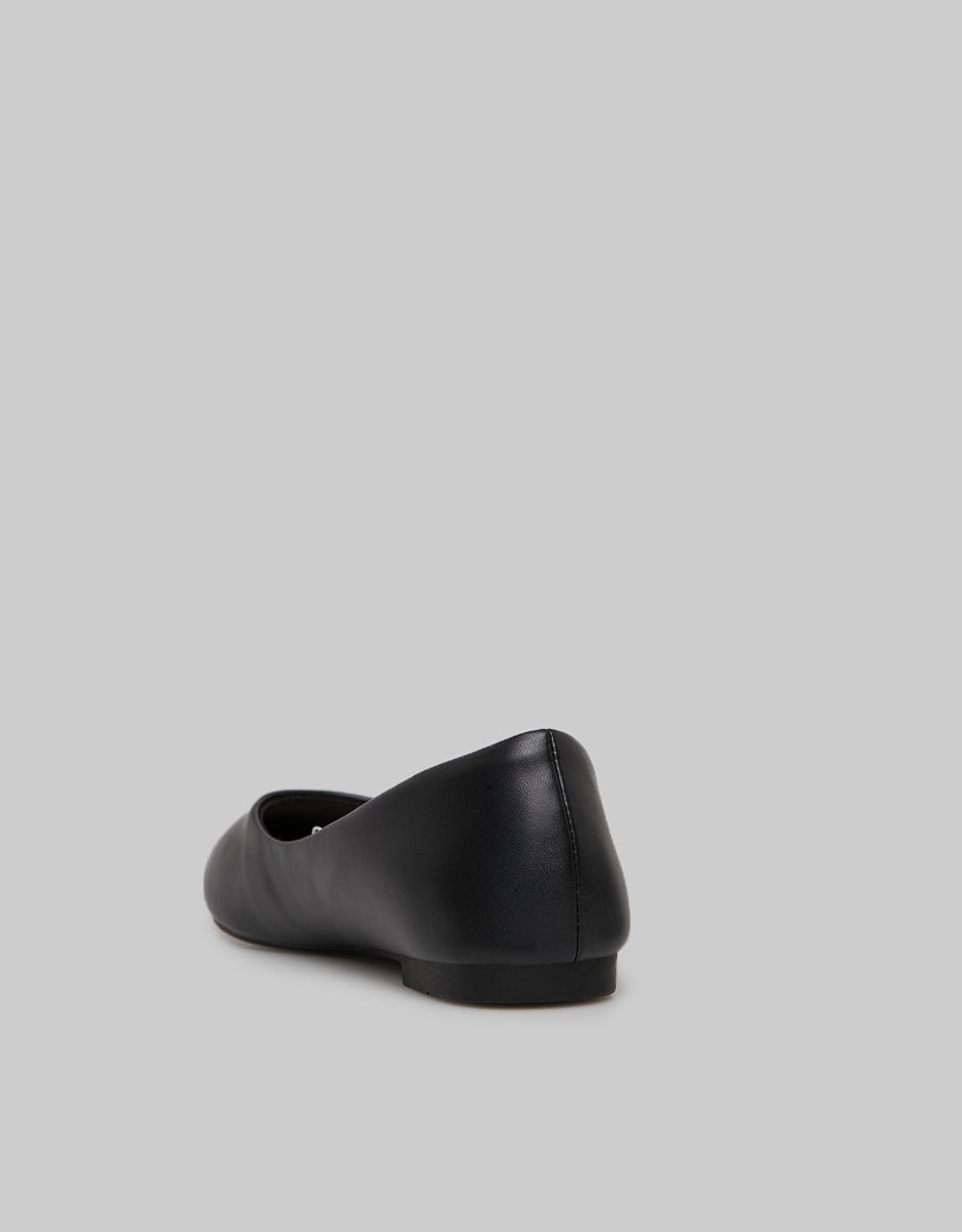 MNBA FLIP FLOP SHOES