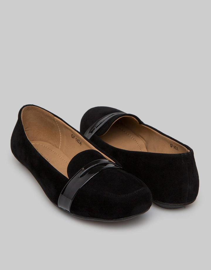 MOCCASIN SHOES
