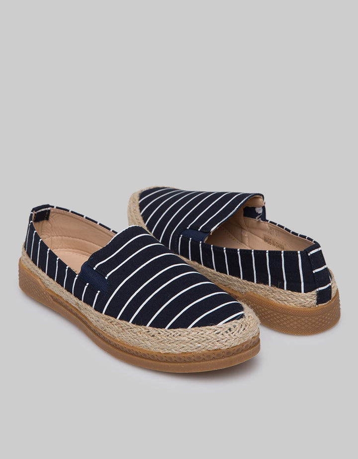 SLIP ON ESPADRILLES