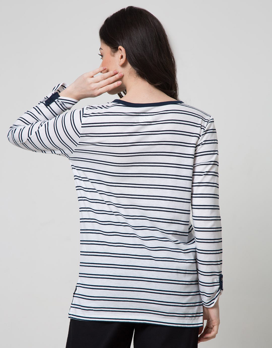 LS T-SHIRT V HENLEY
